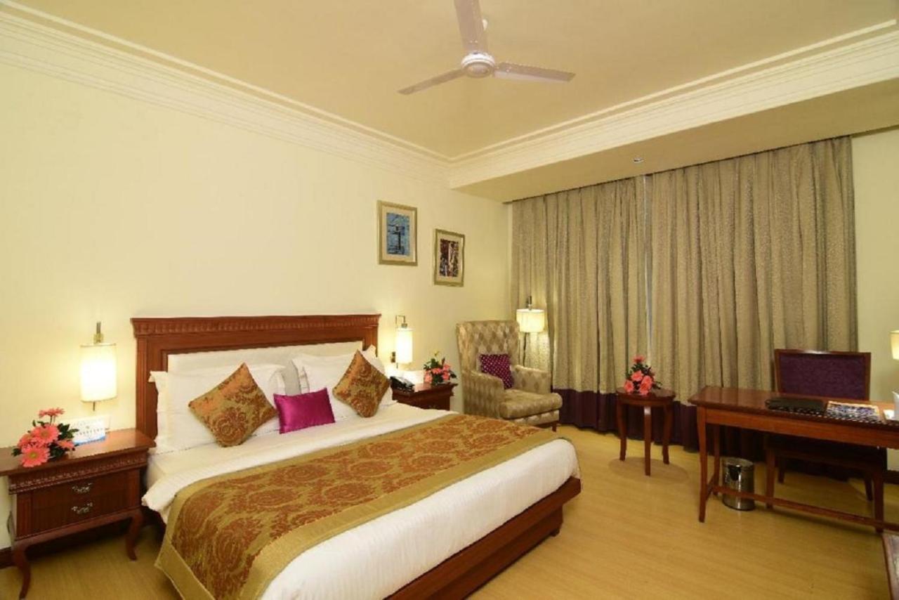 Chanakya Bnr Hotel Ranchi Exterior foto