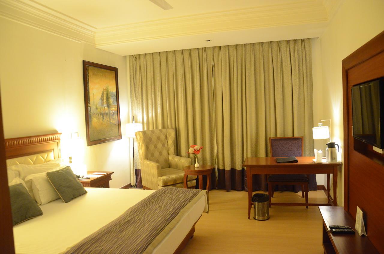 Chanakya Bnr Hotel Ranchi Exterior foto