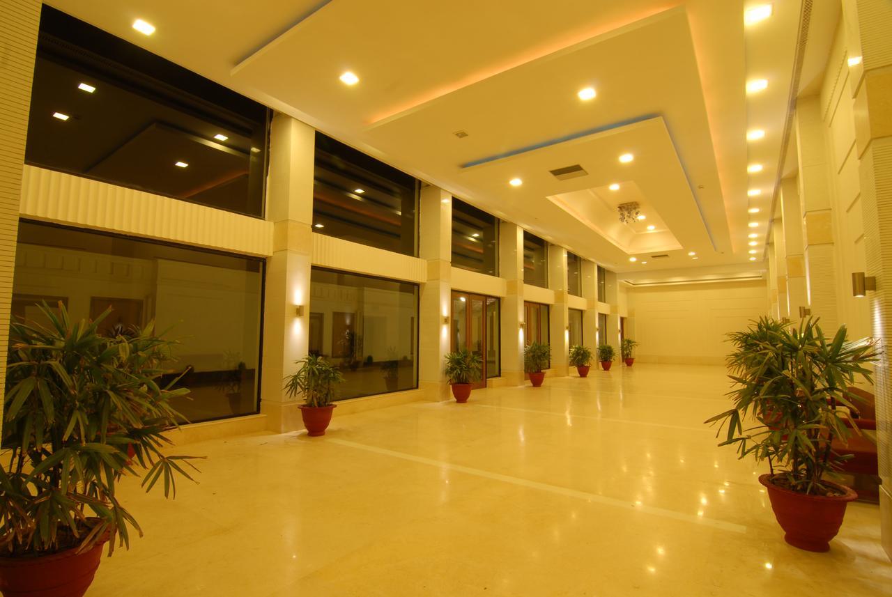 Chanakya Bnr Hotel Ranchi Exterior foto